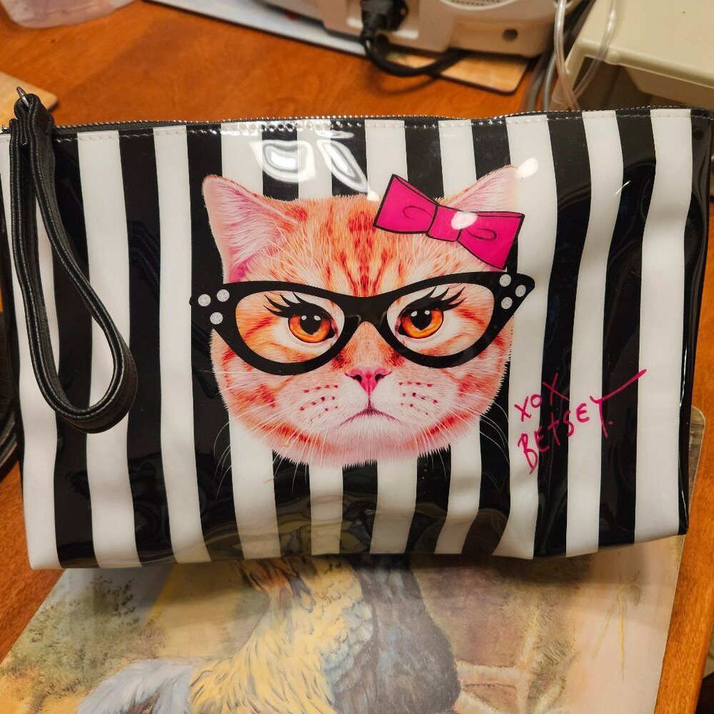 Betsey Johnson cat cosmetic wristlet clutch bag